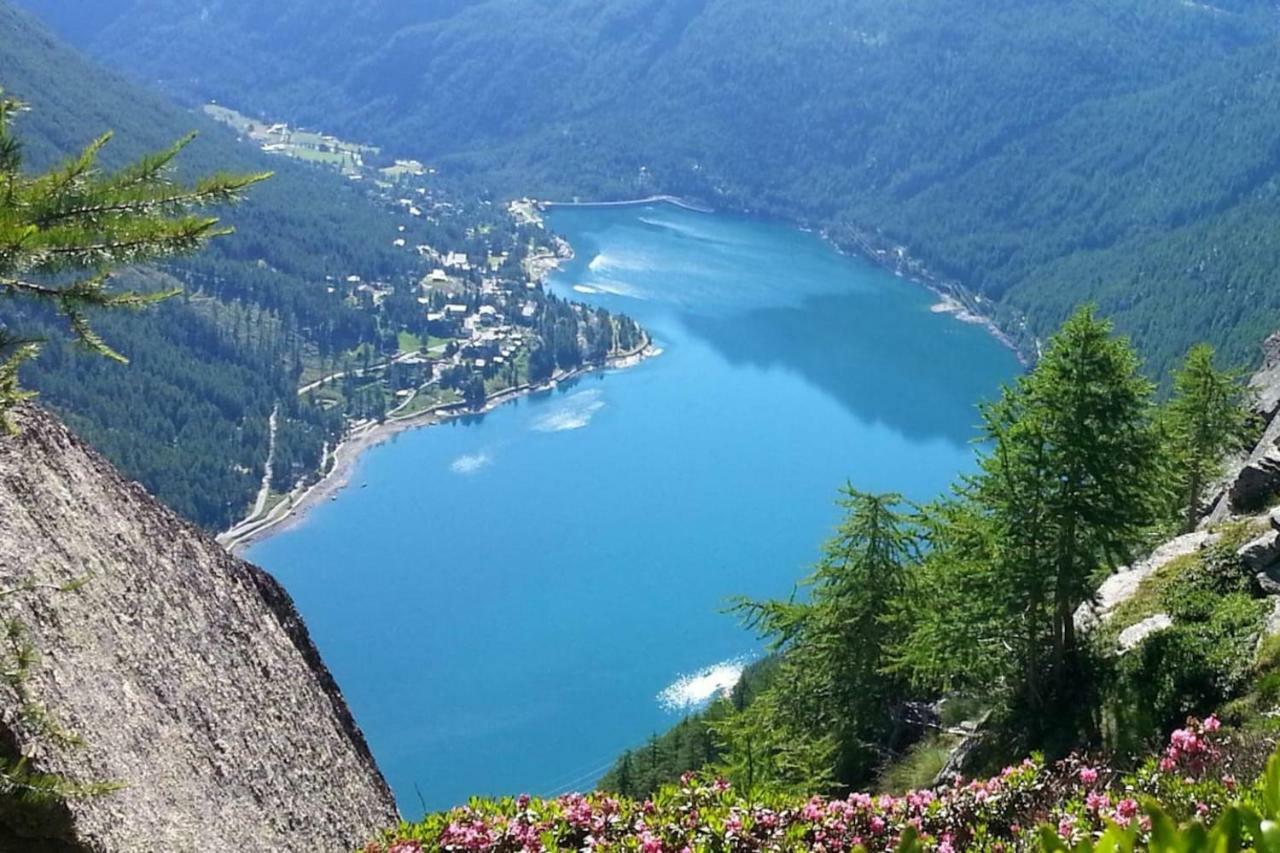 Bilocale A Due Passi Dal Gran Paradiso Locana Ngoại thất bức ảnh